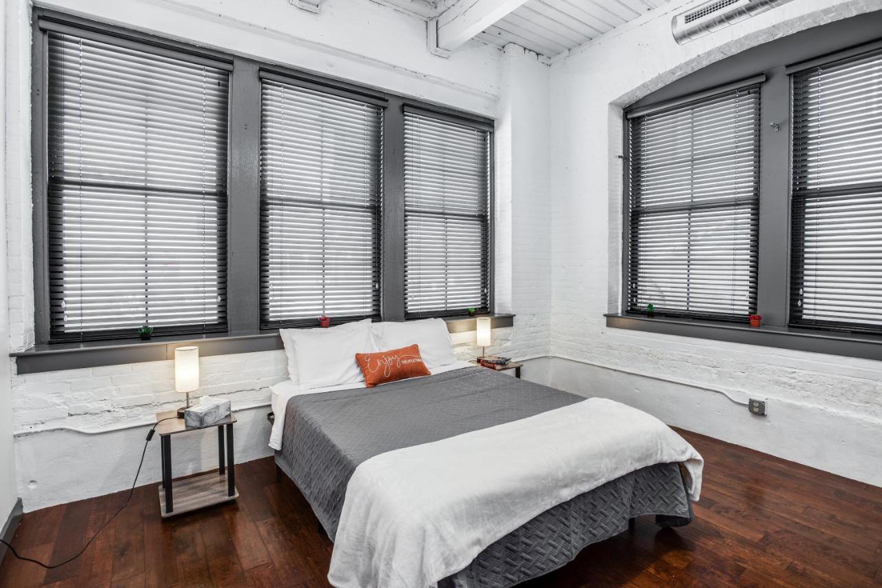 Ny Style Centric Loft With King Bed By Park Ave Daire Rochester Dış mekan fotoğraf